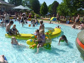 Das Mainleuser Freibad. Foto: Archiv/Jürgen Scheibe