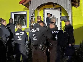 BLKA durchsucht Anwesen im Kreis Hof