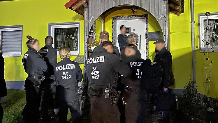 BLKA durchsucht Anwesen im Kreis Hof