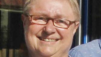 Zahlreiche Glückwünsche gab es für Theresia Herrmann anlässlich ihres 40. Dienstjubiläums im Kindergarten. Foto: Günther Geiling