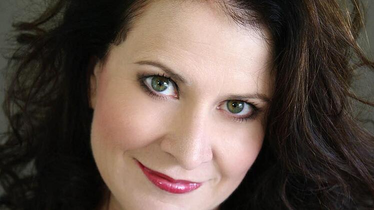 Deborah Humble, weltweit bekannte Mezzosopranistin, wird beim Porträtkonzert für Edward Elgar mitwirken. Foto: Archiv