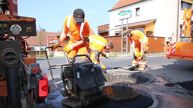 Eindrücke von der Baustelle in der Nüdlinger Ortsdurchfahrt. Foto: Ralf Ruppert