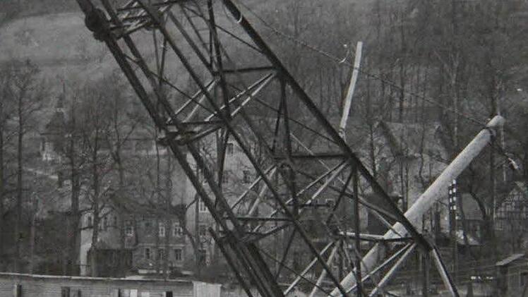 Der Aufbau einer mit Dampf betriebenen Ramme war im April 1934 in Kulmbach eine kleine Sensation.