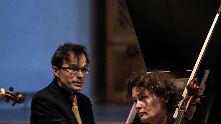 Das Ensemble Neobarock beeindruckte die Zuhörer in der Coburger Morizkirche mit stilsicherem Musizieren und Werken des 17., und 18. Jahrhunderts.Foto: Jochen Berger
