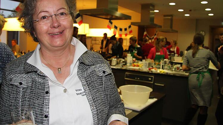 Wenn ein Jury-Mitglied das Essen beurteilen konnte, dann war das Isabelle Hofmann von der deutsch-französischen Gesellschaft. Denn sie stammt aus Paris. Foto: Sonny Adam
