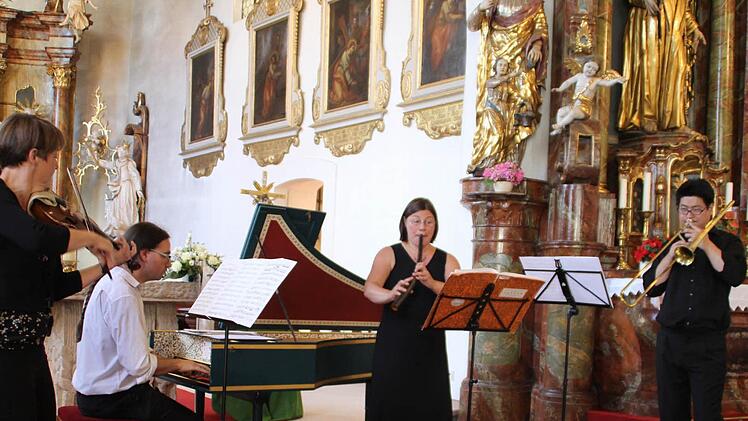 Die "Capella Serenissima" begeisterte ihr Auditorium mit Werken des Frühbarock. Fotos: Dörrschmidt