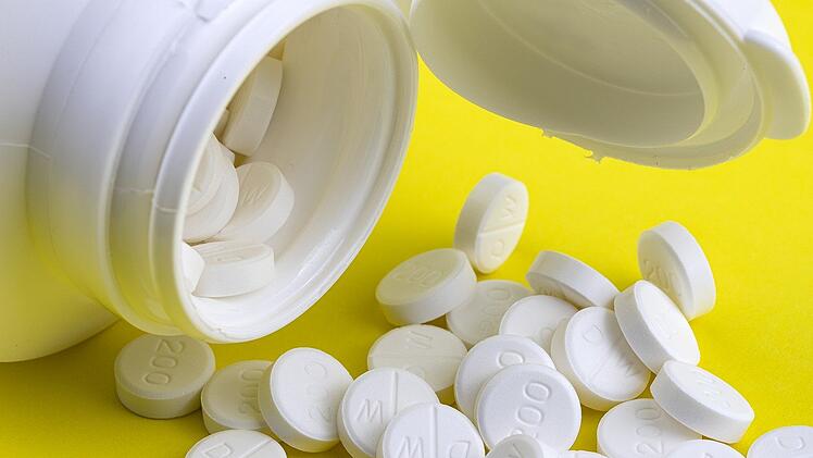 Bei der Einnahme von Bierhefe-Tabletten solltest du die Verzehrempfehlung beachten.