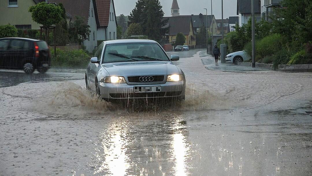Kräftige Unwetter halten Mittelfranken im Atem