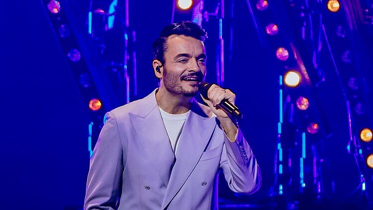 Gemeinsam mit dem Vorbild auf der Bühne: Giovanni Zarrella hat einen gemeinsamen Auftritt mit Robbie Williams gespielt.