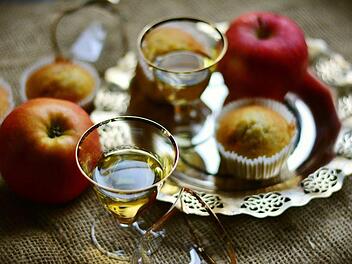 Äpfel lassen sich zu vielen leckeren Sachen verarbeiten. Foto: congerdesign/pixabay.com