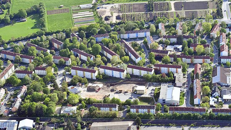 Der Bestand an Sozialwohnungen in Bamberg, im Bild der Stadtteil Gereuth, schrumpft seit Jahren.  Foto: Ronald Rinklef