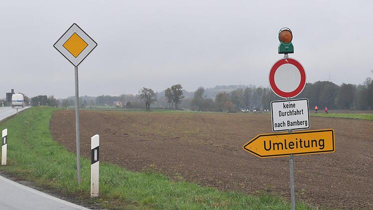 Keine offizielle  Durchfahrt  nach Bamberg über  Straßgiech Foto: Ronald Rinklef