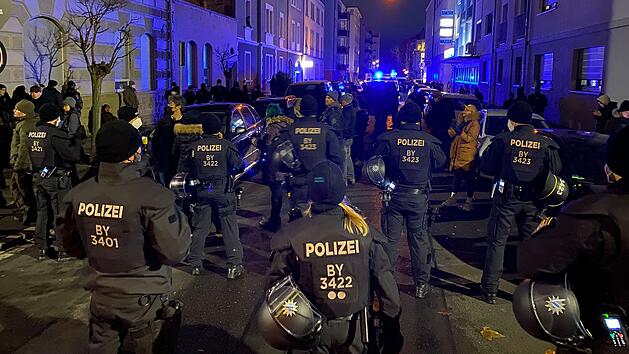 In Schweinfurt fand am zweiten Weihnachtsfeiertag erneut eine unangemeldete Corona-Demonstration statt.