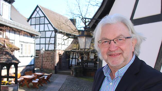 Rustikales Flair drau&szlig;en, modernste Ausstattung drinnen: Peter Droessel ist neuer Spa-Direktor im "Neum&uuml;hle Resort & Spa".