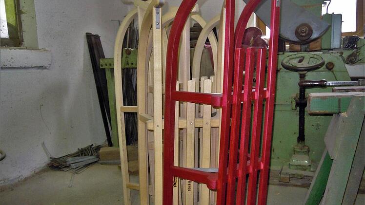 Schlittenherstellung in Leubach. Foto: Julia Raab