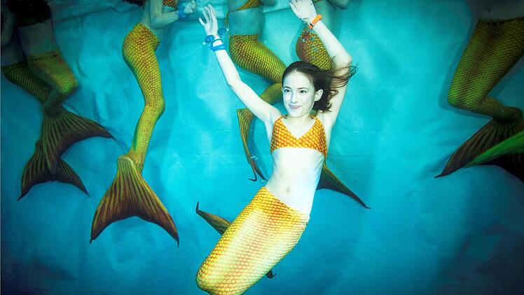 Wie eine "echte " Meerjungfrau schwimmen: Das ist am 25 Juni im Coburger Aquaria möglichFoto: Akademie
