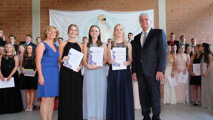 (V.l.): Rita Schaupp, Verena Reis, Lisa Herrlein, Franziska Ruppert und Helmut Schreiner. Foto: Gerd Schaar