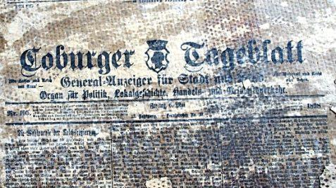 Die Titelseite ist trotz Kleber noch gut leserlich.