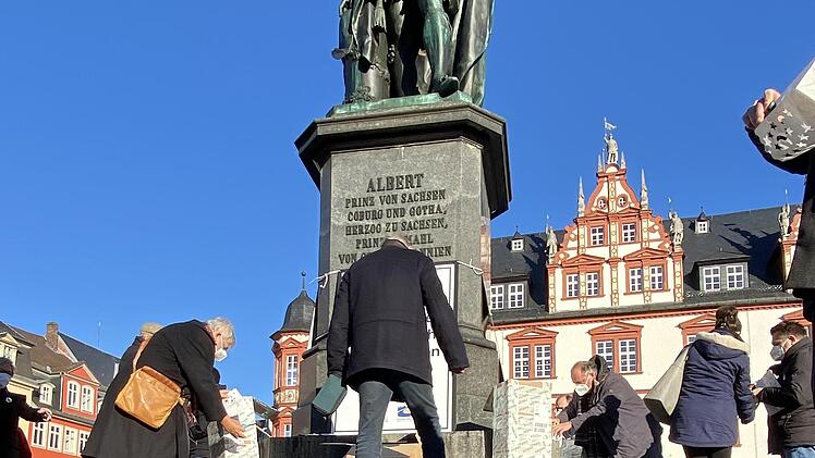 Coburger gedenken am Tag der Heiligen drei Könige den Corona-Toten.