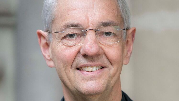 Bamberg: "Verfassungsviertelstunde“ an Schulen geplant - emeritierter Erzbischof begrüßt Idee
