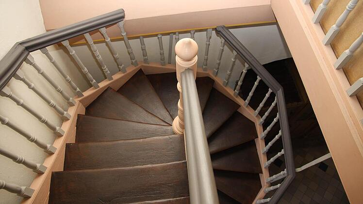 Die Wendeltreppe zur Empore ist stabilisiert worden.