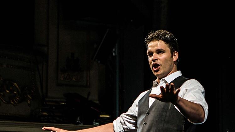 Impressionen vom Coburger Theaterfest zum Spielzeitauftakt.: Coburgs neuer Bariton: Franz Xaver Schlecht.Foto: Jochen Berger