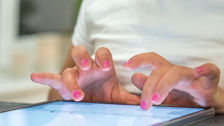 Fall von Cybergrooming vor Gericht in Nürnberg: 33-Jähriger wegen Vergewaltigung und sexueller Nötigung verurteilt