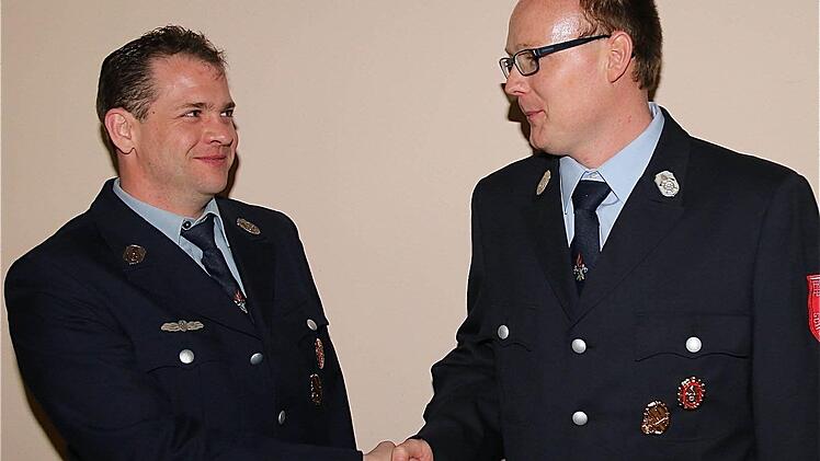 Übergabe: Alexander Vogler (r.) und Alexander Heim.