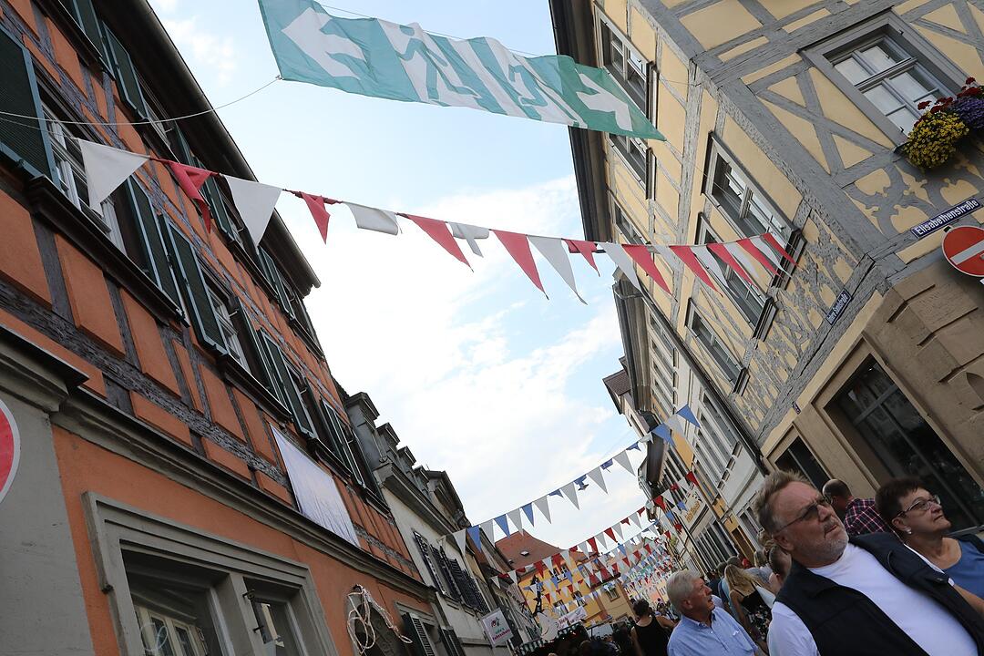 Bamberg; erster Tag mit Bieranstich der Sandkirchweih; Foto: Barbara Herbst