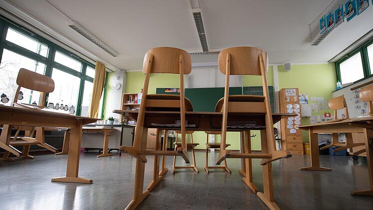 Die Schulen sind wieder dicht. Symbolbild: Sebastian Gollnow/dpa