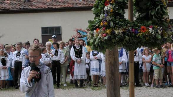 Neben dem Altknecht gab es wieder  einen Jungknecht, Timo Schneider. Er sprach neben der Kinderkrone.