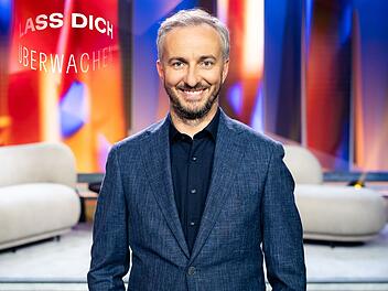 Jan Böhmermann gräbt wieder tief in den digitalen Geheimnissen seines Studiopublikums.
