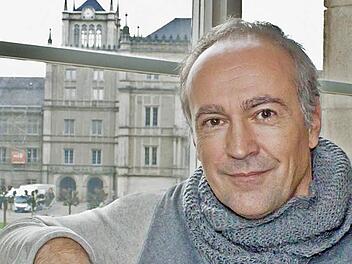 Regisseur Holger Hauer gastiert erstmals in Coburg. Er inszeniert Noel Gays Musical "Me and My Girl", mit dem das Landestheater vor 20 Jahren einen riesigen Erfolg landete. Der Premierenvorhang für die Neuproduktion hebt sich am Samstag. Foto: Jochen Berger