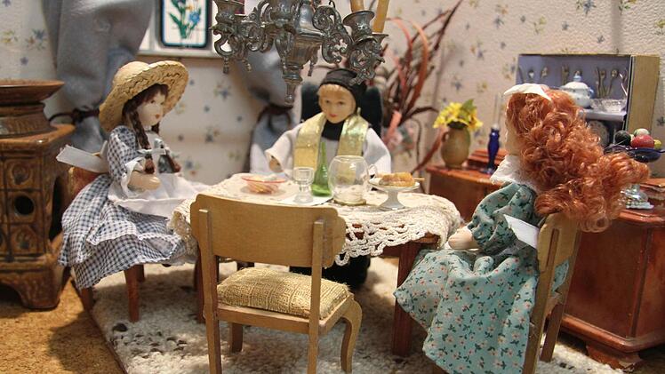 Die Puppenstuben im Heimatmuseum stammen aus verschiedenen Zeitepochen. Foto: Sonny Adam