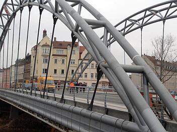 Bamberger Luitpoldbrücke besprüht - Kripo bittet um "Mithilfe aus der Bevölkerung"