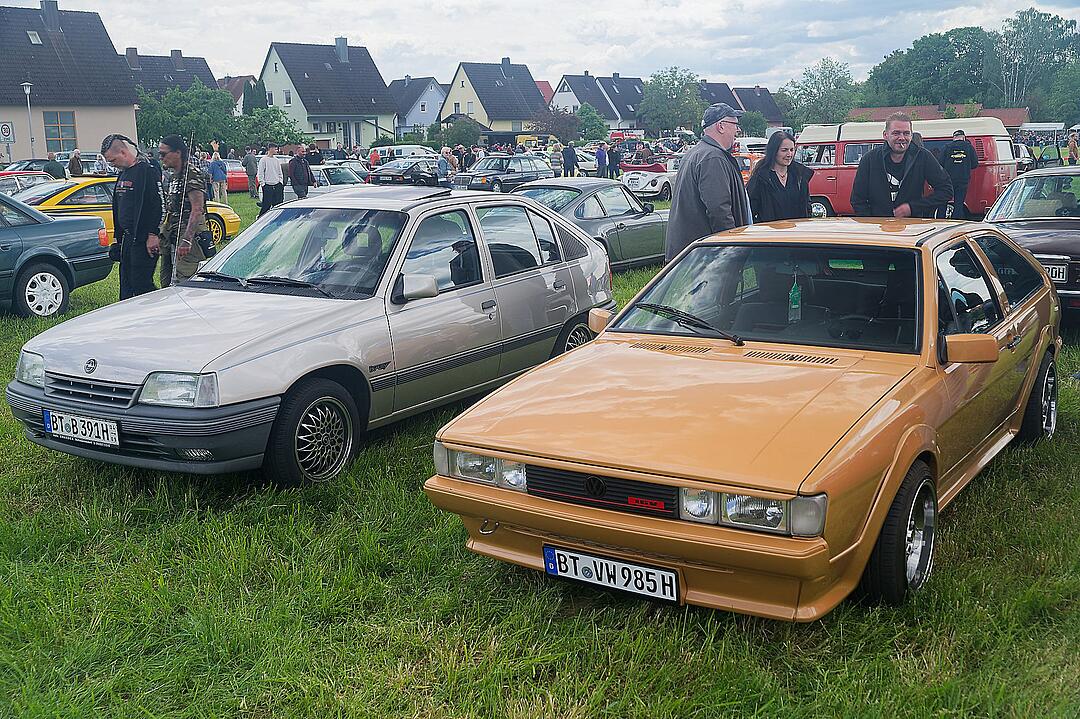 Auf dem Platz am Siedlerheim in der Auwaldsiedlung.