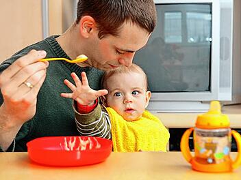 Bayerische V&auml;ter beim Elterngeld auf Platz zwei