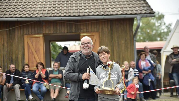 Den Kreativpreis für die schönste Seifenkiste bekamen in diesem Jahr Hervé Glatigny und sein Sohn Pierre für ihre "A-Traction".