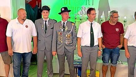 Ehrenamtliche Helfer wurden f&uuml;r ihren au&szlig;ergew&ouml;hnlichen Einsatz geehrt.