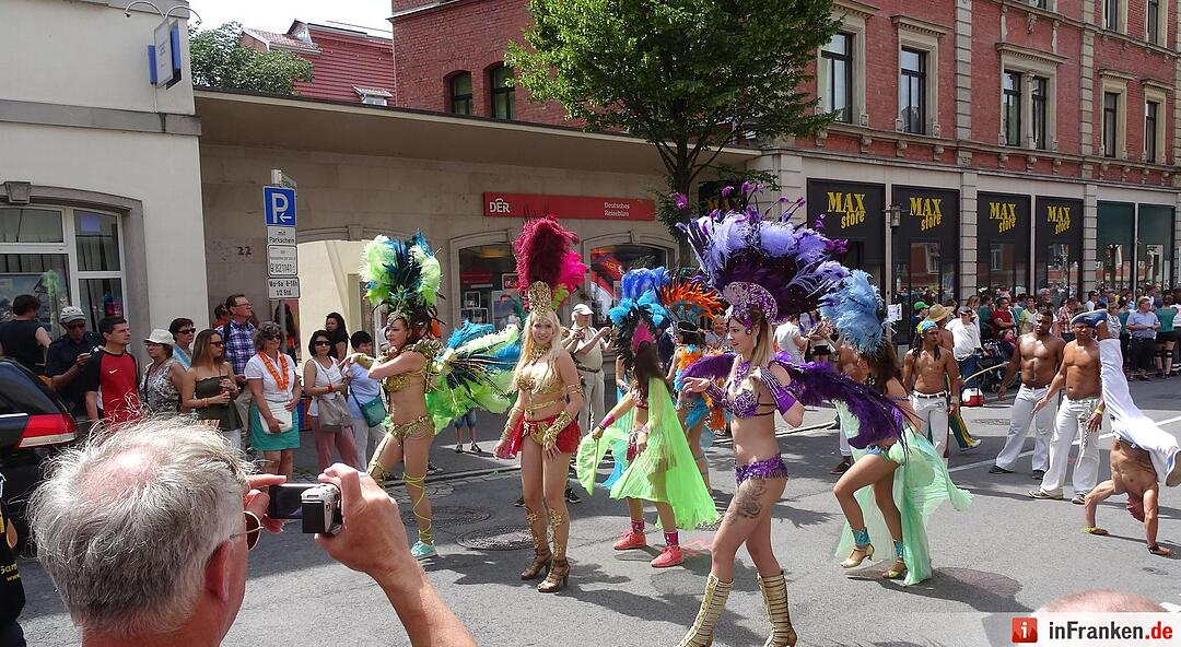 c_2016-07-10_Samba-Umzug06