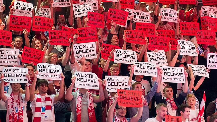 Würzburger Fans. Foto: Tobias Köpplinger