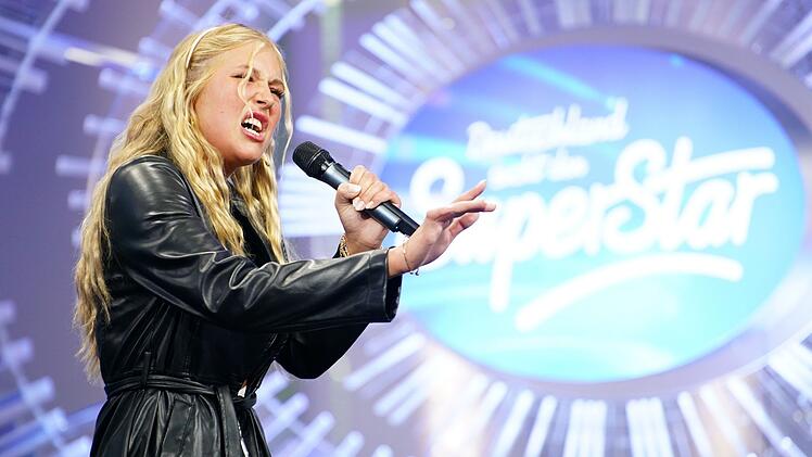 Zeliha Coban (22) wirkte auf Isi Gl&uuml;ck "s&uuml;&szlig; wie ne Kugel Eis" war aber auch stimmlich stark - Top 30 geschafft.