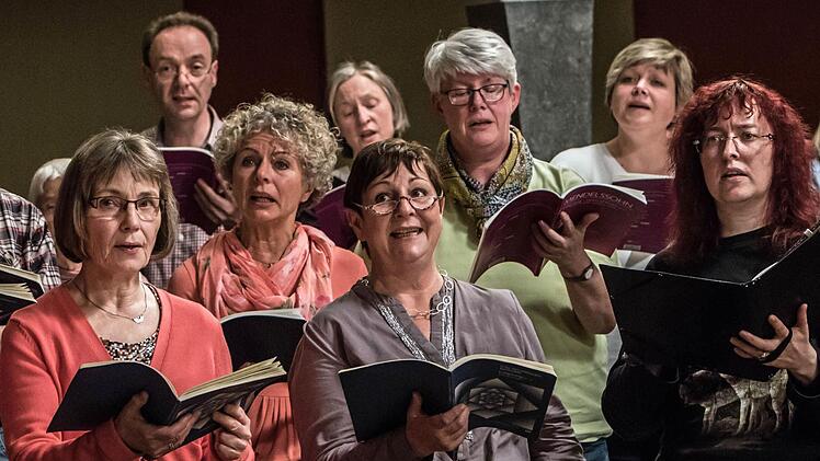 Impressionen von der Probenarbeit des Coburger BachchorsFoto: Jochen Berger
