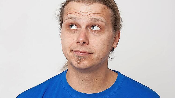 Stefan &bdquo;Das Eich&ldquo; Eichner kommt nach Loffeld und liest Asterix auf Oberfr&auml;nkisch.