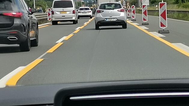 A73, Autobahn, Anschlussstelle, Sperrung, Baustelle, Landstra&szlig;e, Stau
