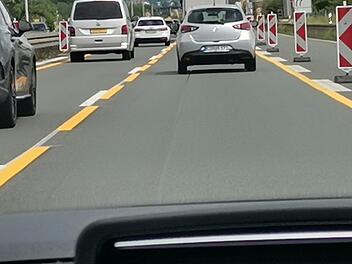 A73, Autobahn, Anschlussstelle, Sperrung, Baustelle, Landstra&szlig;e, Stau