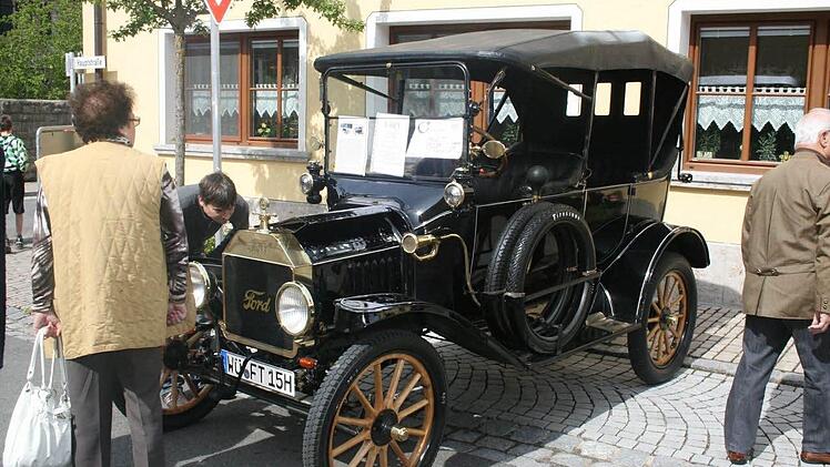 Der Ford "Tin Lizzy" war diesmal das älteste Fahrzeug bei der Oldtimerschau in Gnodstadt.