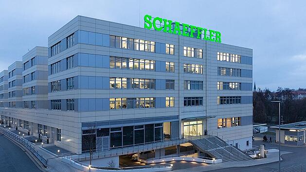 Schaeffler ist auf Technologien und Produkte f&uuml;r verschiedene Bereiche der Antriebs- und Bewegungstechnik spezialisiert.