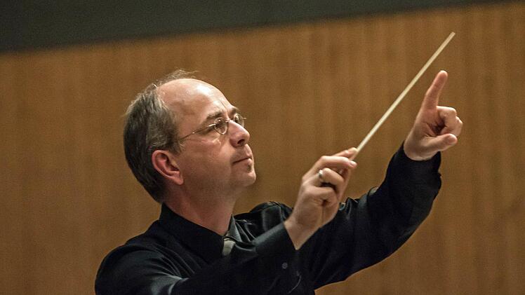 Markus Hollstein dirigierte die Blaskapelle Meeder