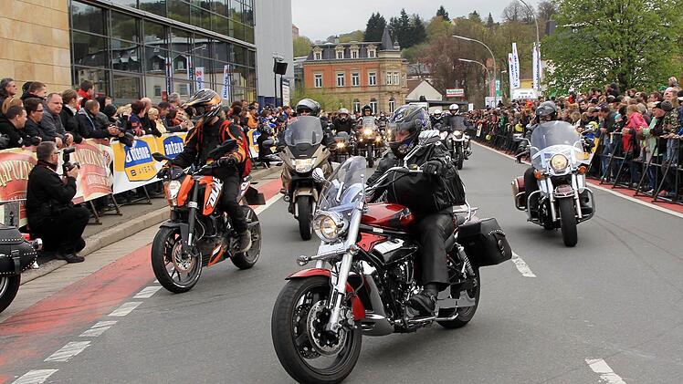 Die Motorrad-Sternfahrt lockt Jahr für Jahr Zehntausende nach Kulmbach. Ob sie 2020 stattfindet? Foto: BR/Archiv
